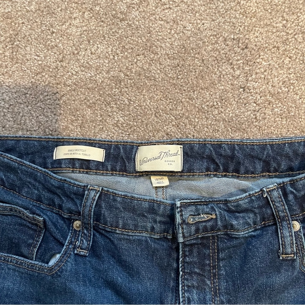 Universal Thread Ankle Bootcut - image 3